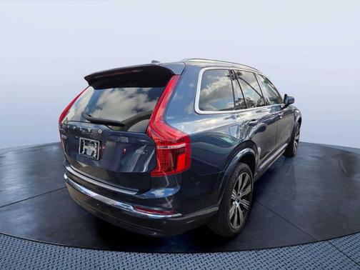 Bright 2024 Volvo XC90 B6 Ultimate Bright Theme 7-Seater