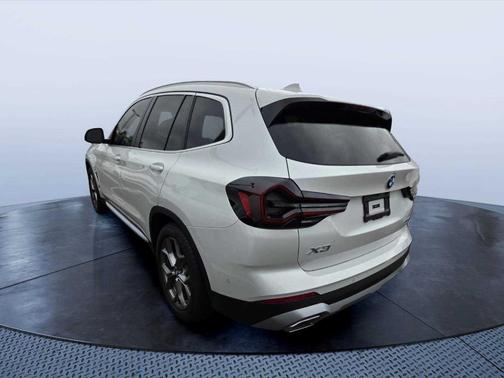 Mineral White Metallic 2024 BMW X3 sDrive30i