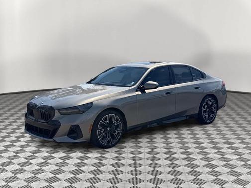 Gray Metallic 2025 BMW i5 eDrive40