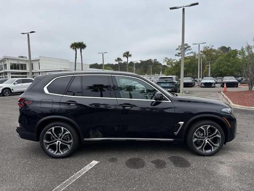 Black Sapphire Metallic 2026 BMW X5 xDrive40i