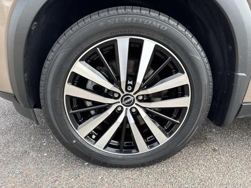 Baja Storm 2023 Nissan Pathfinder Platinum