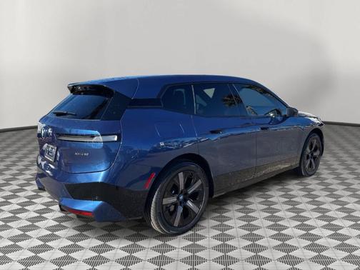 2025 BMW iX xDrive50