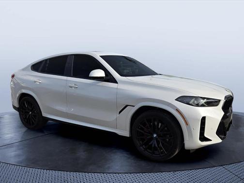 Mineral White Metallic 2026 BMW X6 xDrive40i