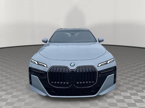 Gray Metallic 2026 BMW 760 760i xDrive