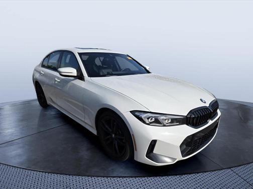 Alpine White 2024 BMW 330 i