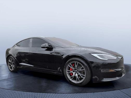 2023 Tesla Model S Plaid