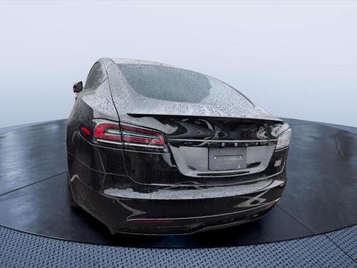 2023 Tesla Model S Plaid
