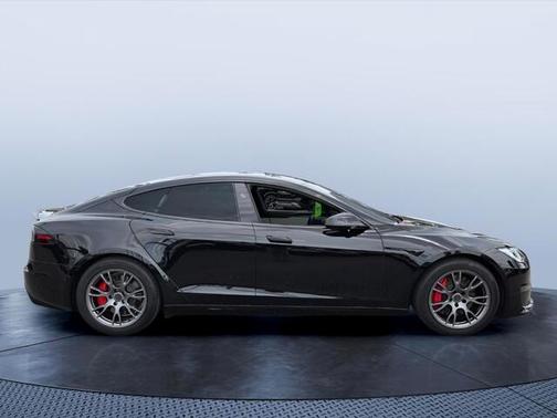 Black 2023 Tesla Model S Plaid