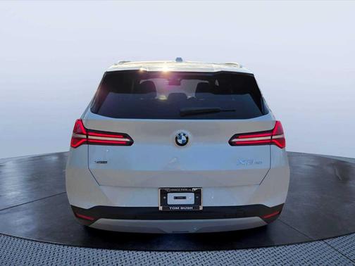 Mineral White Metallic 2026 BMW X3 30 xDrive