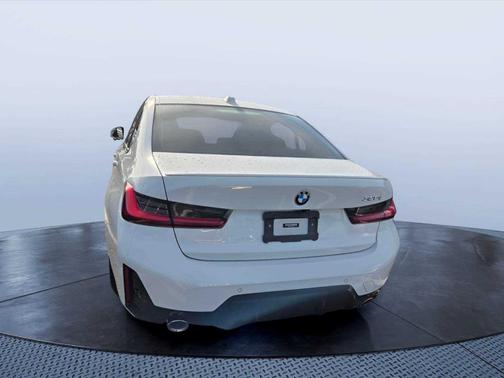 Alpine White 2023 BMW 330 i