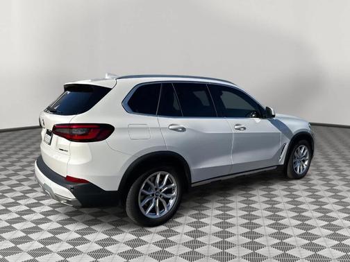 2023 BMW X5 sDrive40i