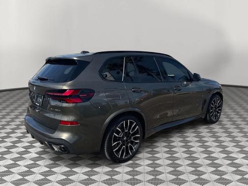 Manhattan Green Metallic 2026 BMW X5 PHEV xDrive50e