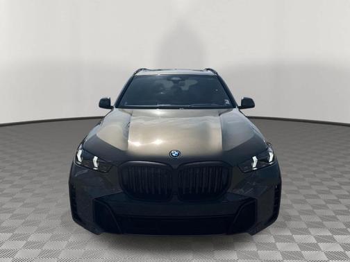 Manhattan Green Metallic 2026 BMW X5 PHEV xDrive50e