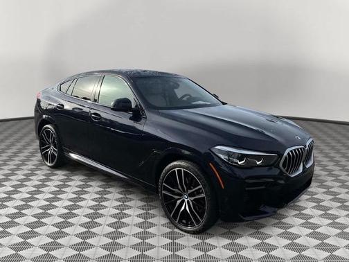 Carbon Black Metallic 2023 BMW X6 xDrive40i