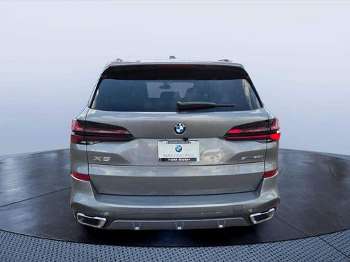 Gray Metallic 2026 BMW X5 sDrive40i