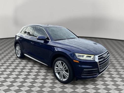 Navarra Blue Metallic 2018 Audi Q5 2.0T Premium Plus
