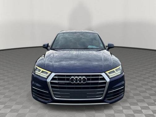 Navarra Blue Metallic 2018 Audi Q5 2.0T Premium Plus