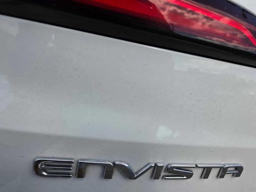 Summit White 2024 Buick Envista Preferred