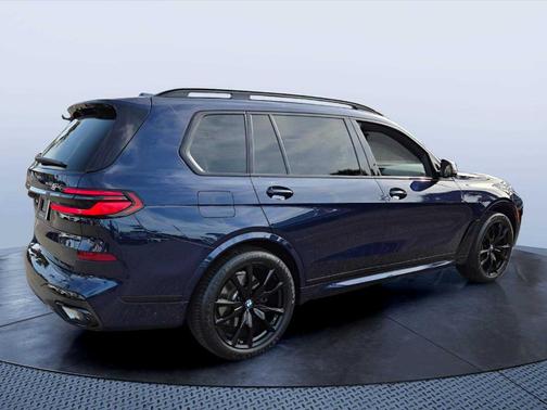 Tanzanite Blue II Metallic 2024 BMW X7 xDrive40i