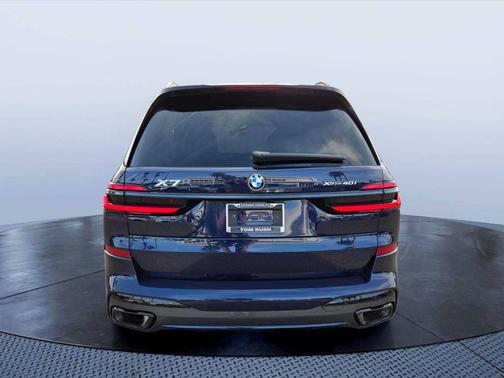 Tanzanite Blue II Metallic 2024 BMW X7 xDrive40i