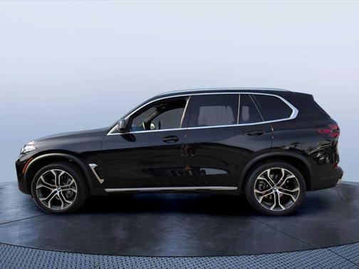 Black Sapphire Metallic 2026 BMW X5 sDrive40i