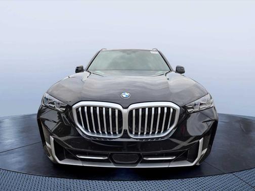 Black Sapphire Metallic 2026 BMW X5 sDrive40i