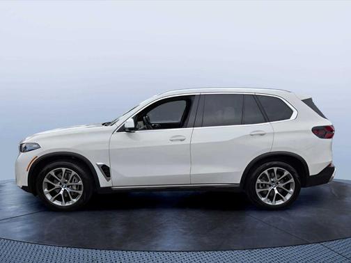 Alpine White 2026 BMW X5 xDrive40i