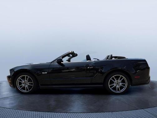 Ebony 2011 Ford Mustang GT Premium