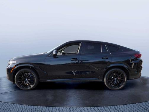Carbon Black Metallic 2027 BMW X6 xDrive40i