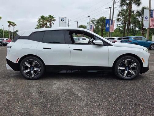 Mineral White Metallic 2023 BMW iX xDrive50