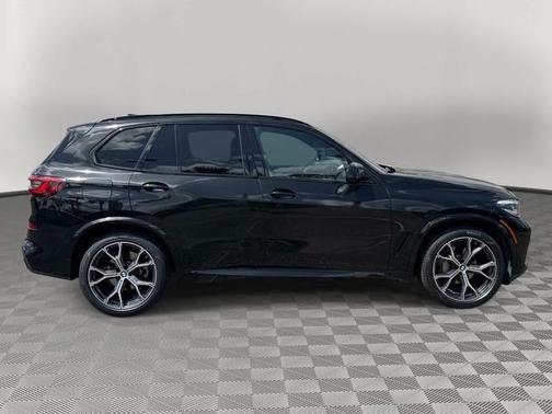 Black Sapphire Metallic 2023 BMW X5 xDrive40i