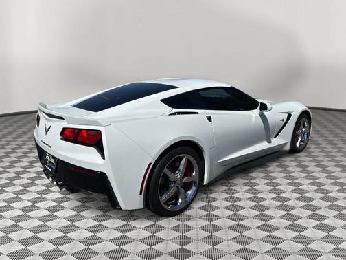 Arctic White 2015 Chevrolet Corvette Stingray