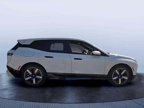 Alpine White 2024 BMW iX xDrive50