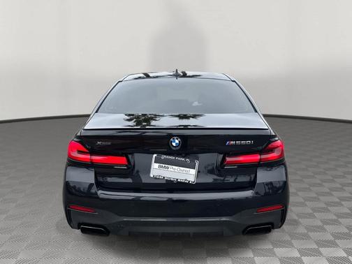 Black Sapphire Metallic 2021 BMW M550 i xDrive