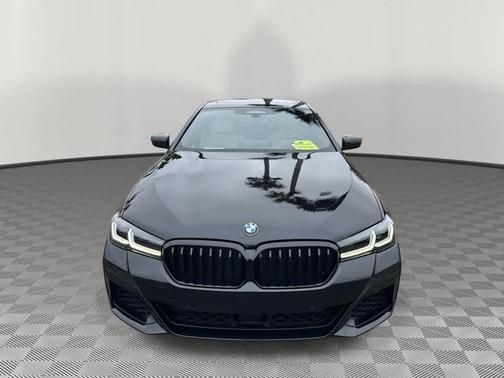 Black Sapphire Metallic 2021 BMW M550 i xDrive