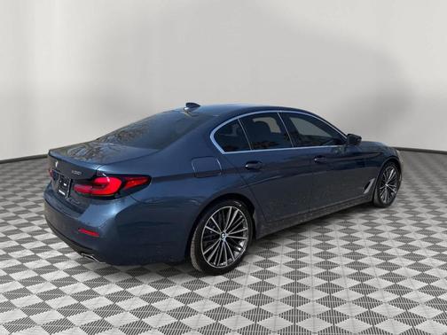 2023 BMW 530 i