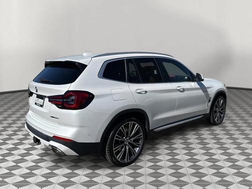 Mineral White Metallic 2023 BMW X3 xDrive30i