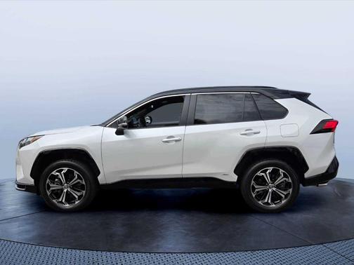 Wind Chill Pearl / Midnight Black Metallic 2025 Toyota RAV4 Plug-In Hybrid XSE