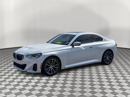 2023 BMW 230 i