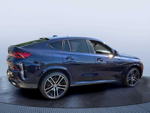Tanzanite Blue II Metallic 2027 BMW X6 xDrive40i