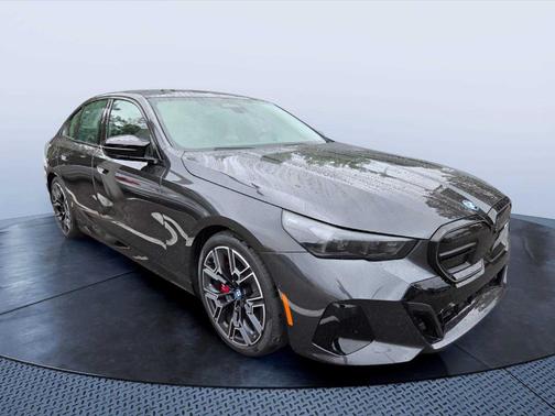 Dark Graphite Metallic 2024 BMW i5 M60