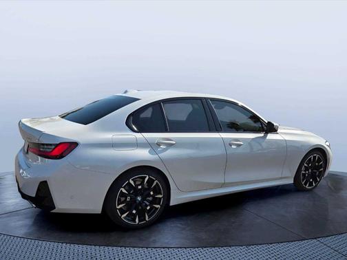 Mineral White Metallic 2026 BMW 330 i NA