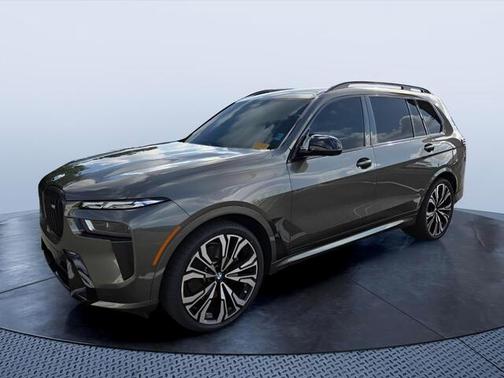 Manhattan Green Metallic 2024 BMW X7 M60i