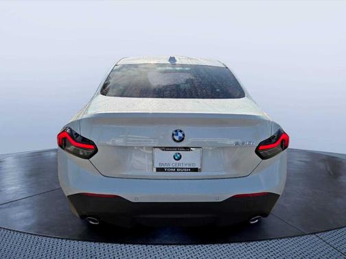 Mineral White Metallic 2023 BMW 230 i