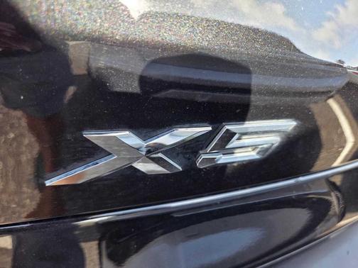 Black Sapphire Metallic 2026 BMW X5 xDrive40i