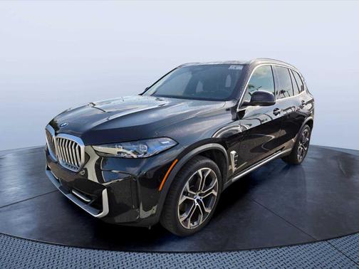 Black Sapphire Metallic 2026 BMW X5 xDrive40i