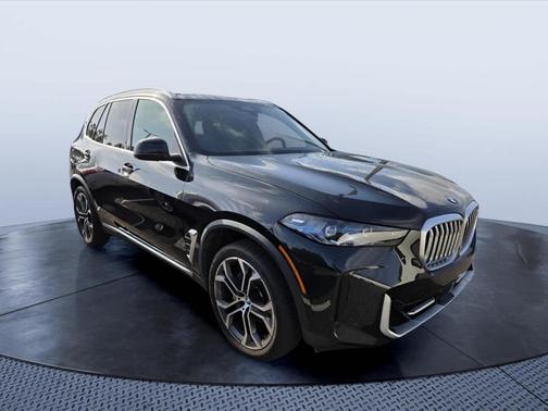 Black Sapphire Metallic 2026 BMW X5 xDrive40i