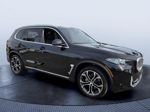 Black Sapphire Metallic 2026 BMW X5 xDrive40i