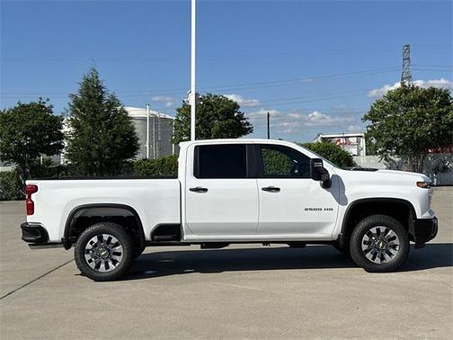 2025 Chevrolet Silverado 2500 Custom
