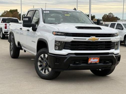 2026 Chevrolet Silverado 2500 Custom